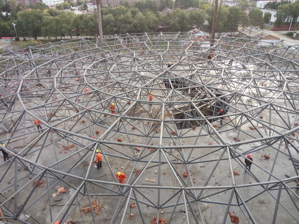 乌鲁木齐全民健身中心网架